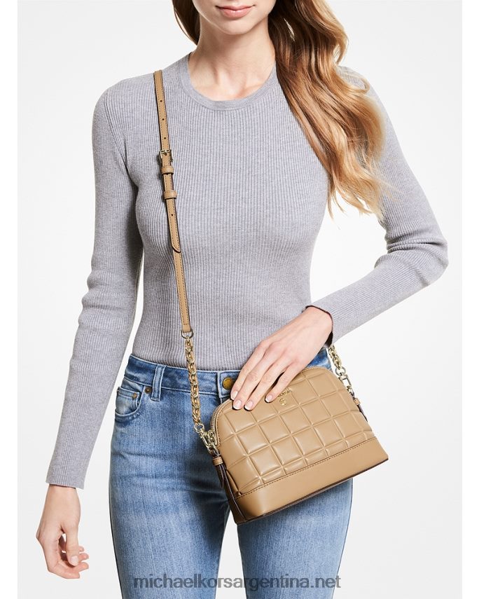 mujer camello bolsa crossbody con cúpula grande de piel acolchada Michael Kors T46HB0975