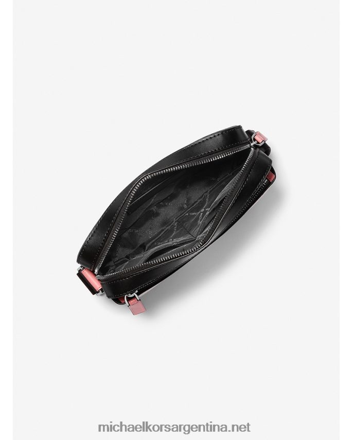 mujer rosa bolso cámara con logo Michael Kors T46HB0811