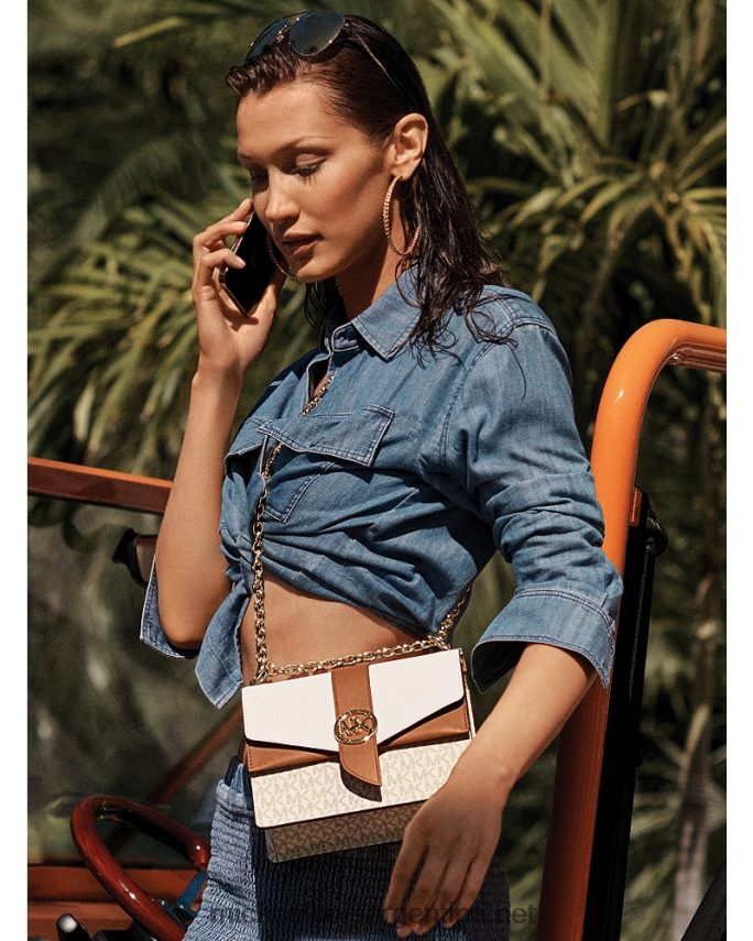 mujer vainilla/bellota bolsa crossbody greenwich pequeña con bloque de color y piel saffiano Michael Kors T46HB0939