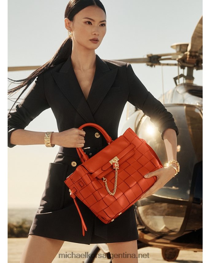 mujer naranja óptica bolso satchel hamilton legacy grande de piel entretejida con cinturón Michael Kors T46HB01398