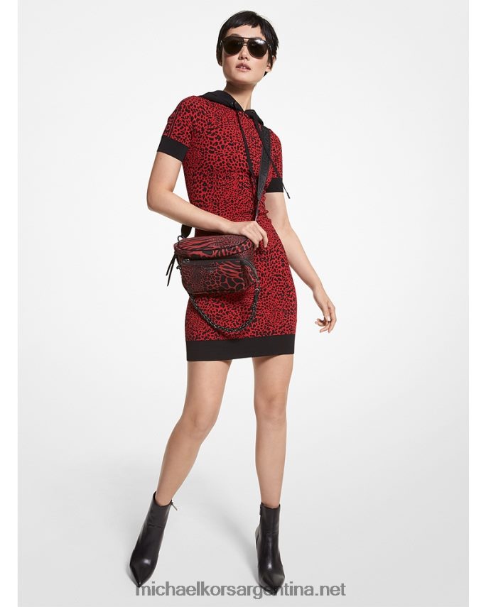 mujer carmesí vestido con capucha y estampado de animales en jacquard Michael Kors T46HB0152